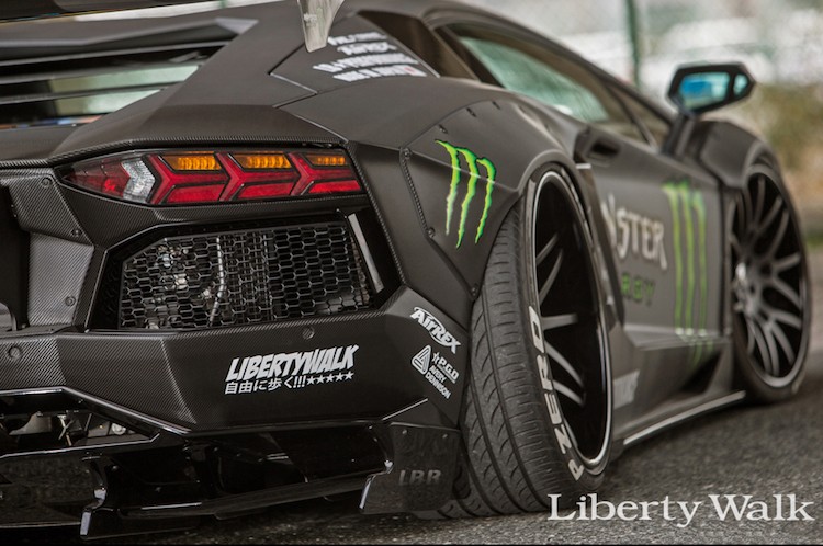 Lamborghini Aventador phong cach Monster Energy “sieu doc”-Hinh-3