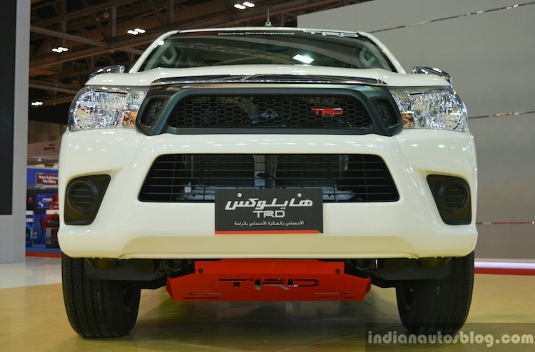 Toyota ra mat Hilux the thao TRD 