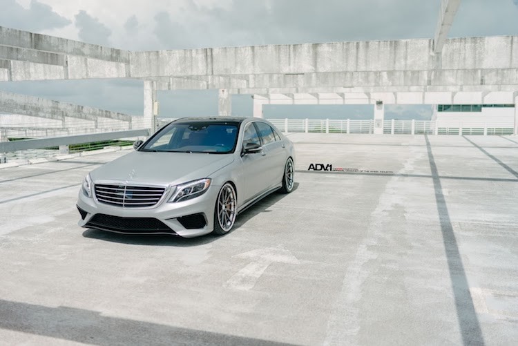 Mercedes-AMG S63 do dang cap voi phong cach VIP Nhat