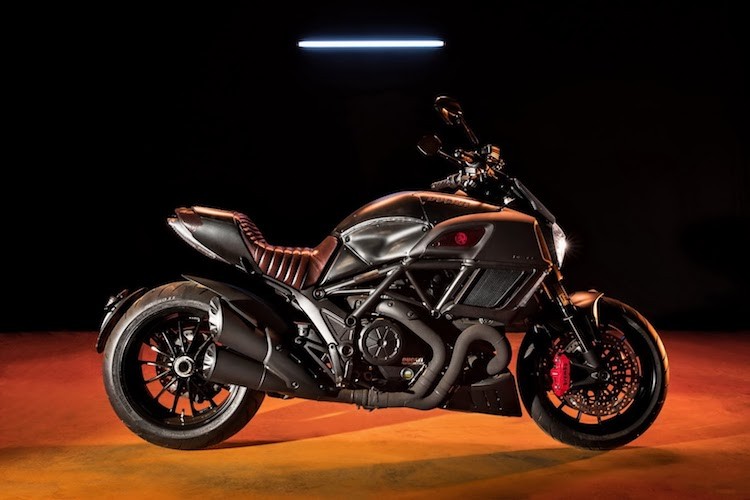 Chi tiet moto Ducati Diavel phien ban “hang hieu” Diesel