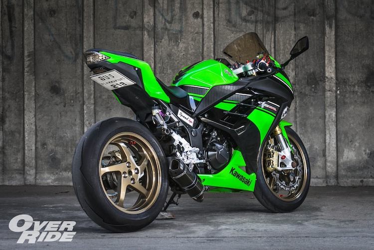 Sportbike Kawasaki Ninja 300 do superbike “sieu khung“-Hinh-4