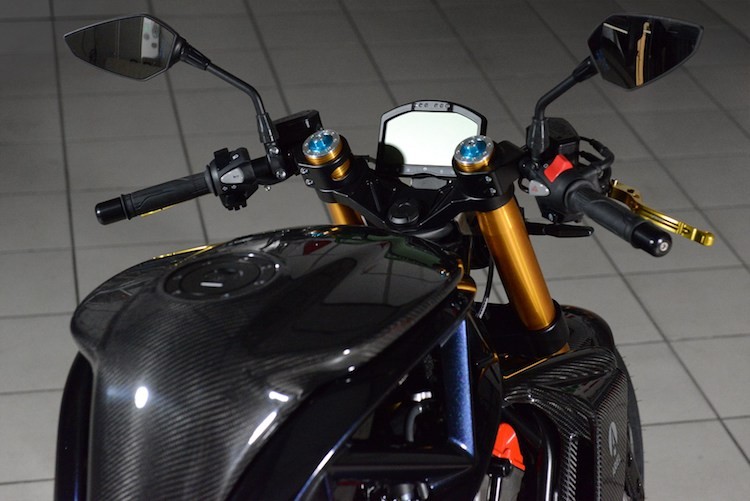 Soi moto cafe racer “hang thua” Ariel Ace R gia 1,41 ty-Hinh-4