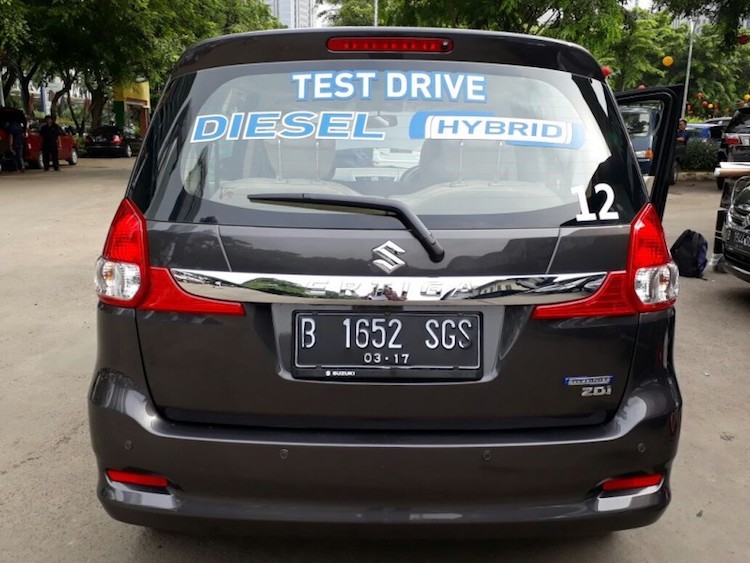 MPV 7 cho Suzuki Ertiga Diesel Hybrid “sieu re” gia 373 trieu-Hinh-3