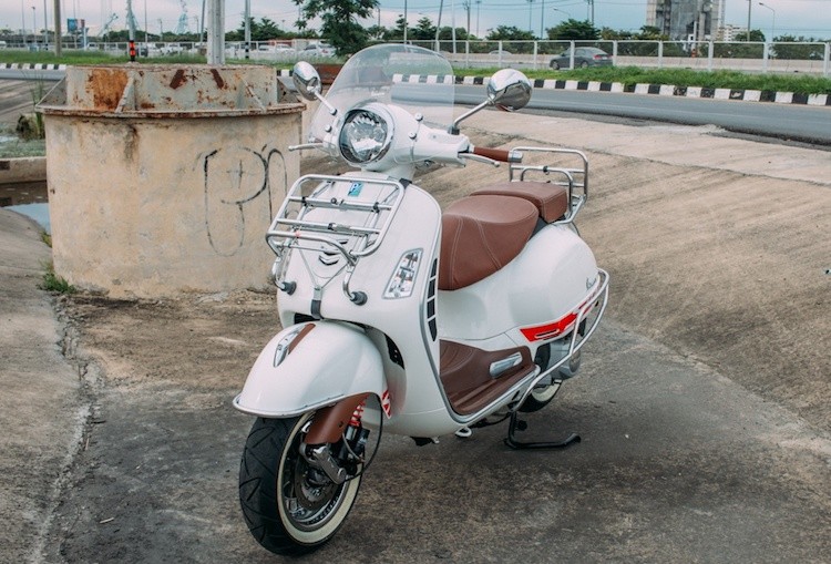 Piaggio Vespa GTS 150 tinh te voi ban do “full option“-Hinh-2