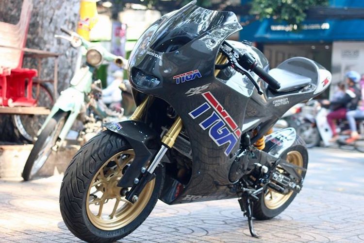 Honda MSX do sieu moto carbon “khung” tai Viet Nam