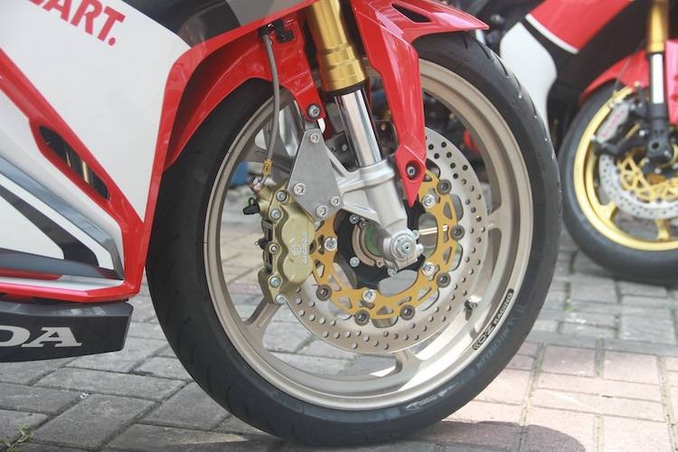 Honda CBR250RR “len do choi” cuc doc tai Indonesia-Hinh-3