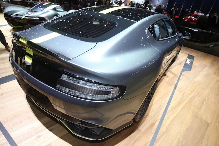 Ngam xe sang phong cach dua Aston Martin Rapide AMR-Hinh-9