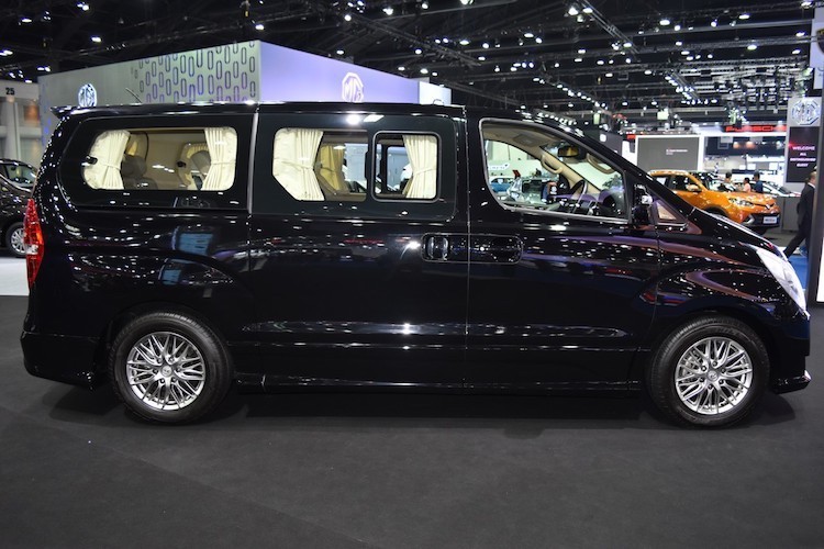 Xe minivan Hyundai Grand Starex tien ty “dau” Kia Sedona-Hinh-9