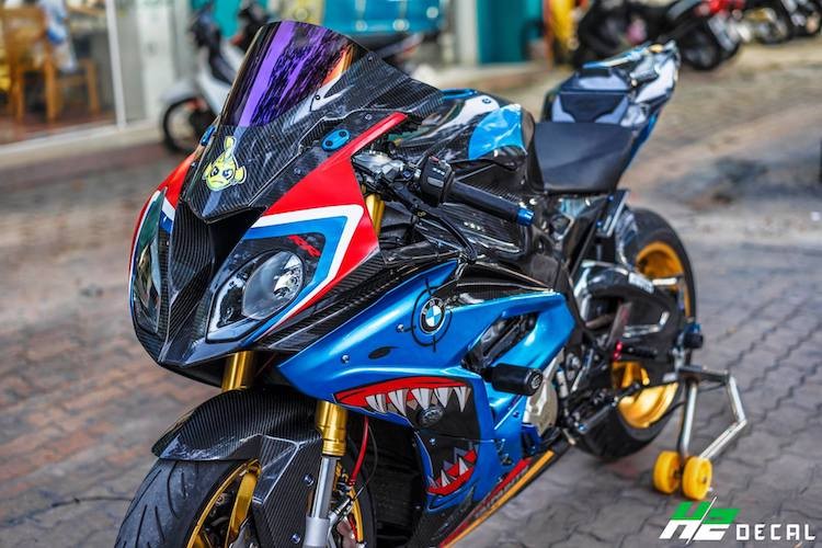 Sieu moto BMW S1000RR khoe 