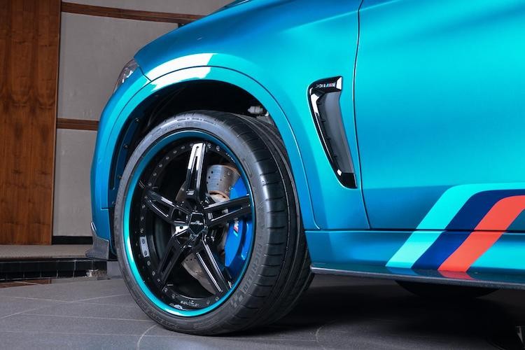 Dan choi A Rap do “full option” sieu SUV BMW X6M-Hinh-5