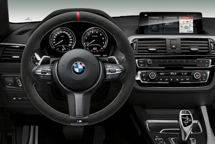 BMW 2 Series phien ban 2018 da co ban dac biet-Hinh-4