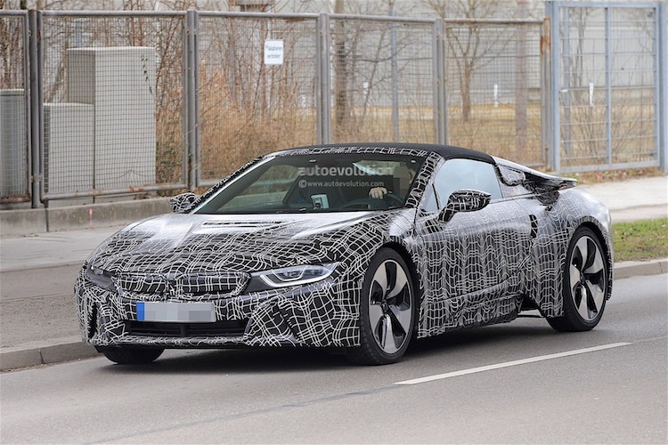 Siêu Xe Xanh Bmw I8 Mui Trần Lần Đầu Dạo Phố