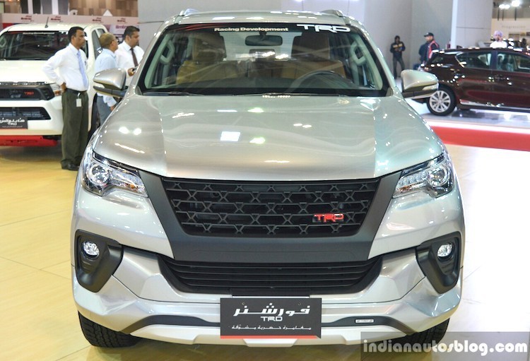 Toyota Fortuner ban the thao TRD “sieu ngau” gia 755 trieu-Hinh-2