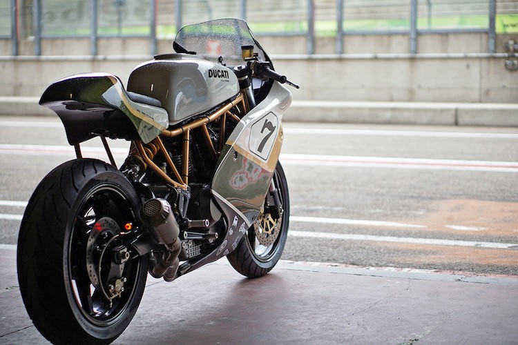 Moto dua Ducati cafe racer do sieu dep tu “hang bai&quot;-Hinh-9
