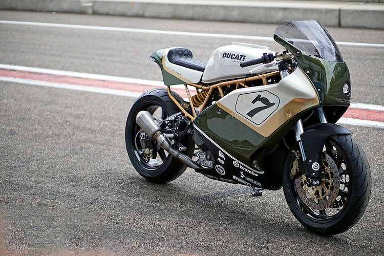 Moto dua Ducati cafe racer do sieu dep tu “hang bai&quot;