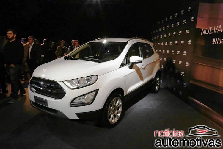 Ford EcoSport 2018 &quot;chot gia&quot; vao thang 8/2017-Hinh-2