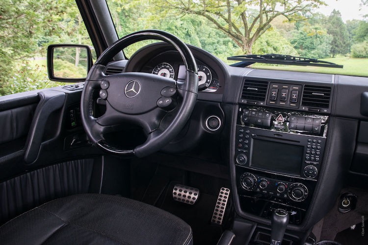 Mercedes G55 AMG mui tran, “hang thua” gia 2,67 ty-Hinh-4