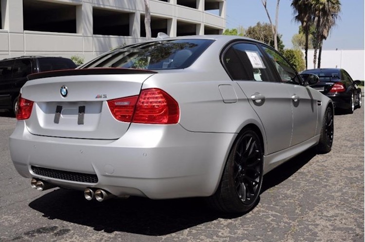 “Soc” voi BMW M3 Sedan doi cu gia 6,8 ty dong-Hinh-3