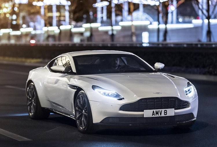 Sieu xe Aston Martin DB11 may Mercedes “gia re” 4,52 ty