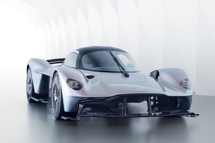 Sieu xe “dai khung” Aston Martin Valkyrie gia 86,7 ty