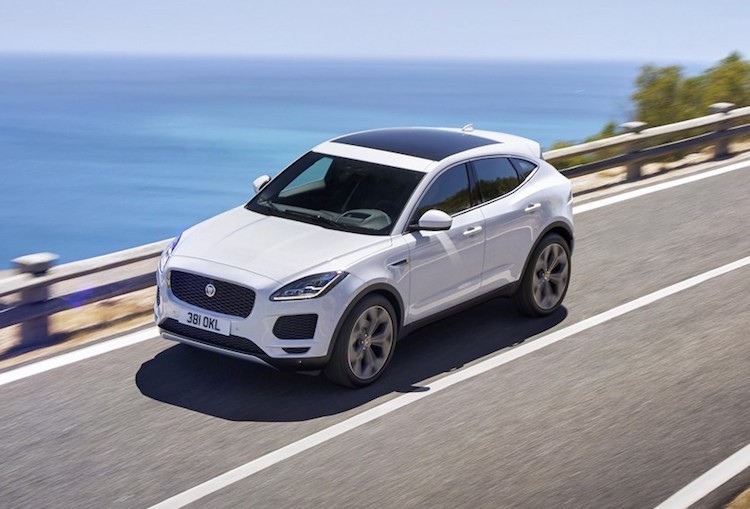 Jaguar E-Pace “chot gia&quot; 877 trieu dau Mercedes GLA-Hinh-13