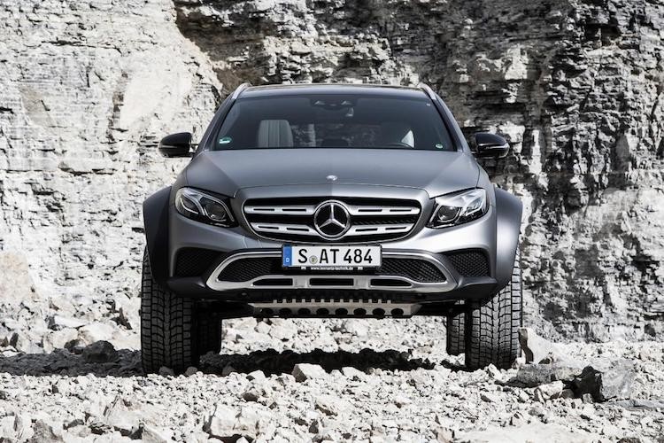 Mercedes E-Class do sieu xe dia hinh “khung” All-Terrain 4x4²-Hinh-2