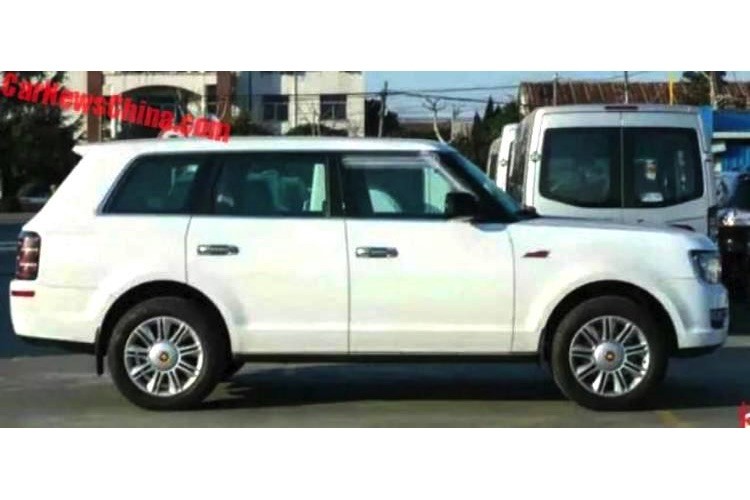 Can canh xe sang Hongqi LS5 cua “quan” Trung Quoc