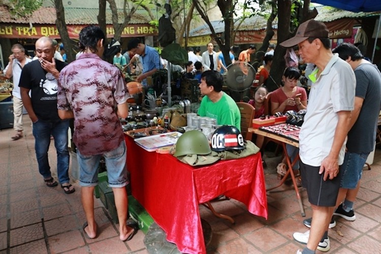 Doc dao cho phien do xua giua trung tam Ha Noi-Hinh-16