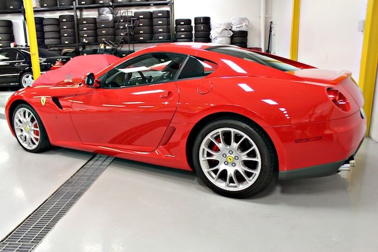 Sieu xe Ferrari 599 GTB so san &quot;thet gia&quot; toi 15 ty-Hinh-7