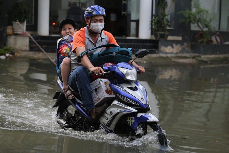 Nhieu khu dan cu o TPHCM tro thanh 