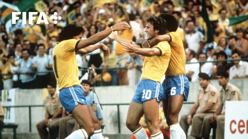 World Cup 1982: Paolo Rossi huy diet Brazil 2-Hinh-4