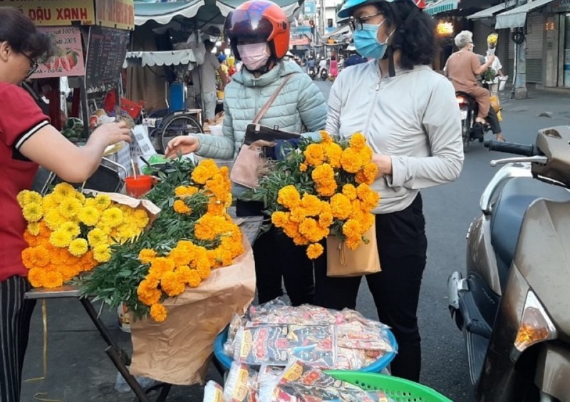 Thi truong do le ong Cong, ong Tao soi dong, gia phai chang-Hinh-6