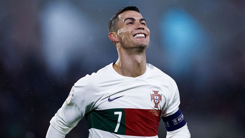 Li giai man an mung ‘siu’ va ‘nap’ cua Ronaldo-Hinh-3