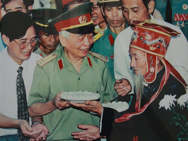 Anh xuc dong ve doi thuong cua Dai tuong Vo Nguyen Giap-Hinh-2