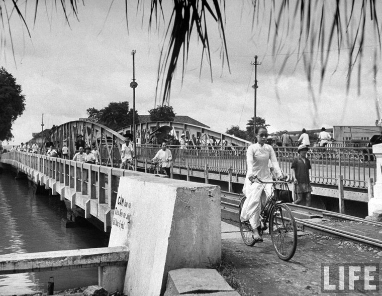 Loat anh cuc hiem ve doi song o Sai Gon nam 1948-Hinh-4