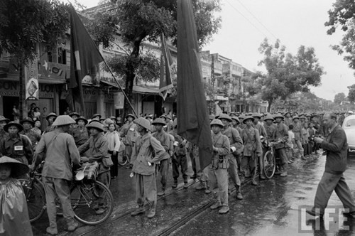 Anh quy nhu vang ve thu do Ha Noi ngay giai phong 10/10/1954-Hinh-11