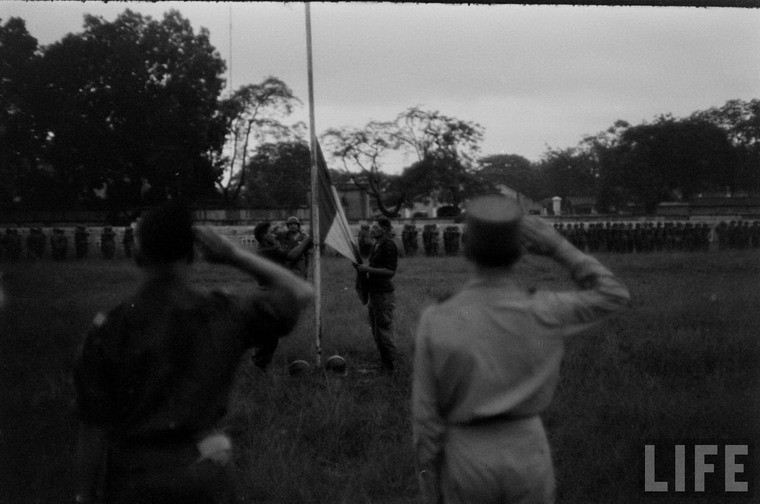 Anh doc: Linh Phap cuon co rut khoi Ha Noi 1954 the nao?-Hinh-3