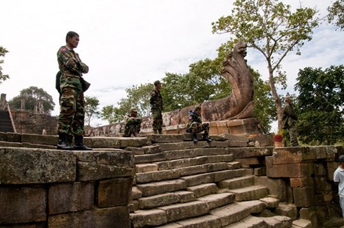 Ngam den Preah Vihear tranh chap toe lua giua Thai Lan va Campuchia-Hinh-9