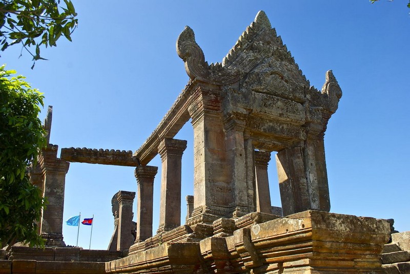 Ngam den Preah Vihear tranh chap toe lua giua Thai Lan va Campuchia