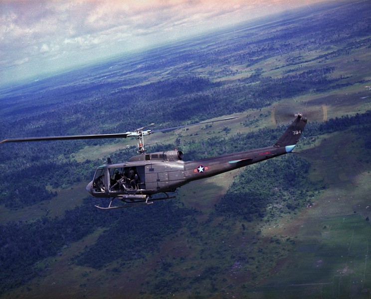 Anh hiém vè truc thang UH-1 trong chien tranh VN (3)-Hinh-10