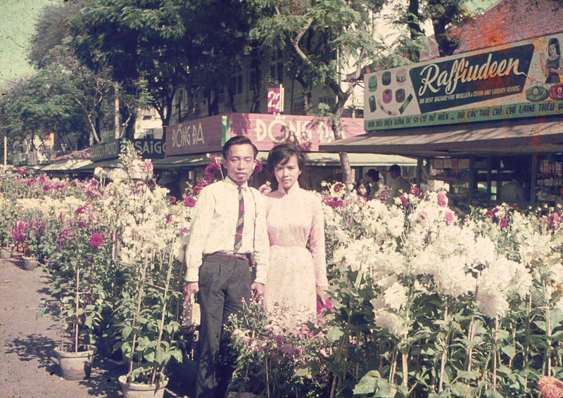 Anh doc ve cho hoa Tet 1967 o Sai Gon-Hinh-2