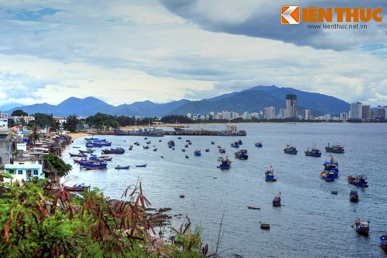 Ngam biet dien tuyet dep cua Bao Dai ben bien Nha Trang-Hinh-12