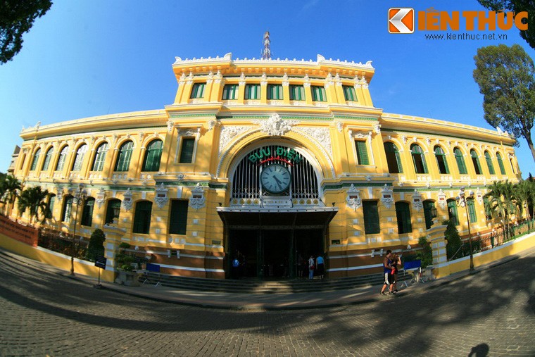 Ngam buu dien tram tuoi Sai Gon trong mau son “nguyen ban”-Hinh-3