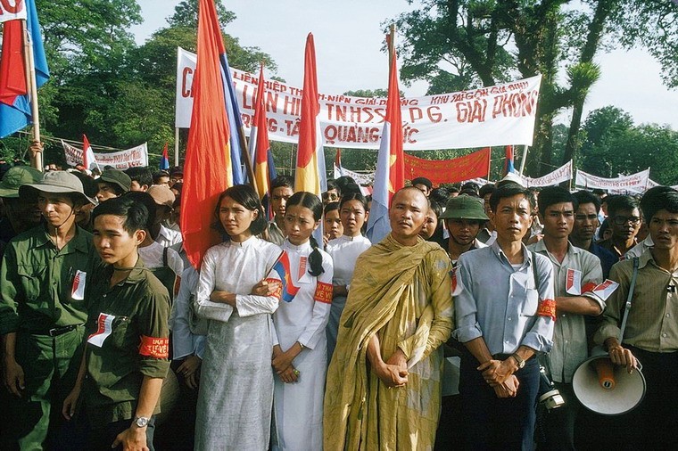 Anh doc: Dai le mung chien thang o Sai Gon 1975 (1)-Hinh-6