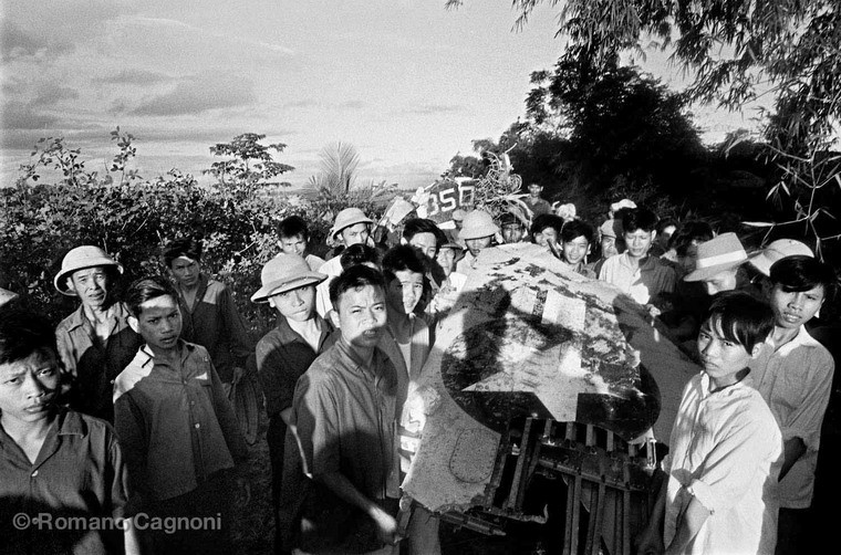 Mien Bac Viet Nam 1965 trong anh cua Romano Cagnoni-Hinh-12