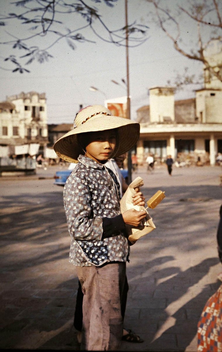 Nhung hinh anh cuc chat ve Ha Noi nam 1979 (1)-Hinh-9