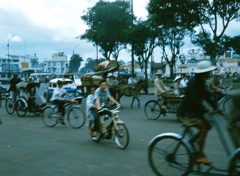 Sai Gon nam 1965 trong anh cua Robert Gauthier (4)-Hinh-3