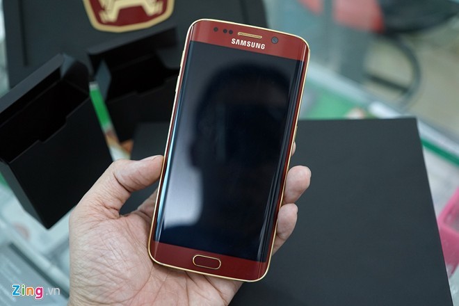 Ngam Galaxy S6 Edge ban Iron Man 3.000 USD o VN-Hinh-5