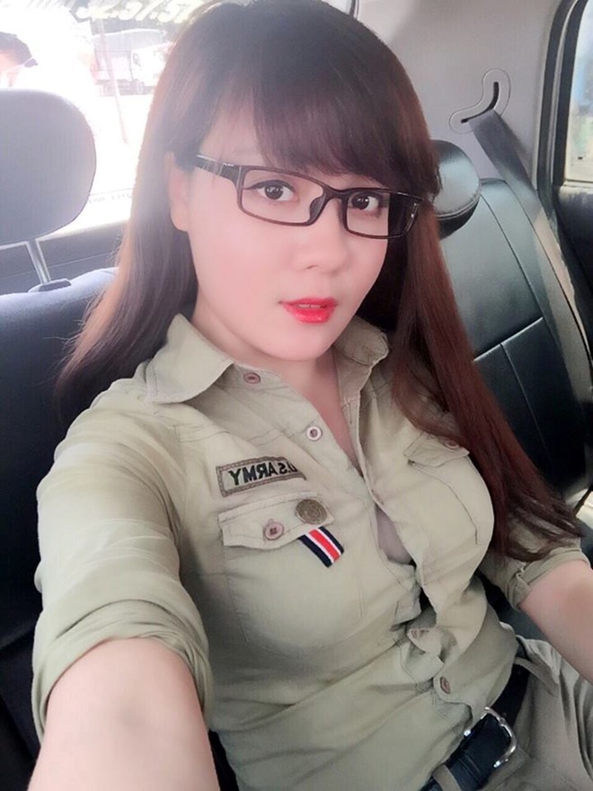 Dan mang chia se anh hot girl giam thi xinh dep-Hinh-2