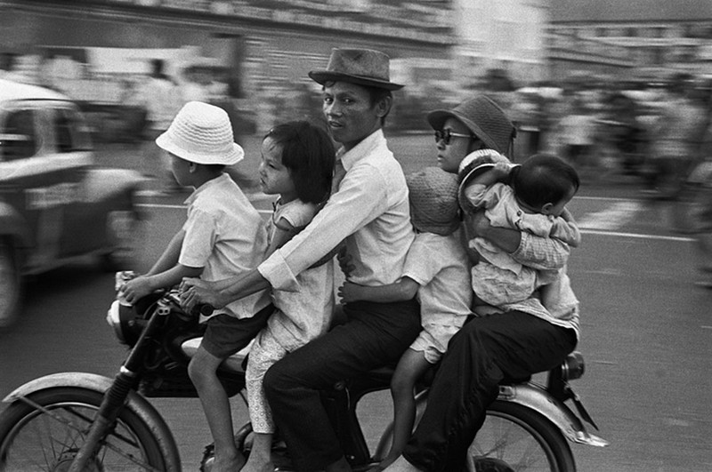 Sai Gon nam 1972 trong anh cua Raymond Depardon (1)-Hinh-3